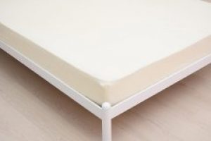 Простынь на резинке Nostra Светло-бежевый 90*200+20 Полиэстер (2930910094586)