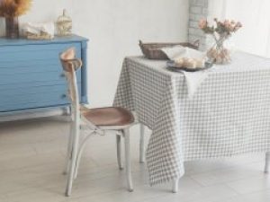 Скатерть на стол с водоотталкивающей пропиткой ESTET™ Tenderness в клеточку 100×100 см.