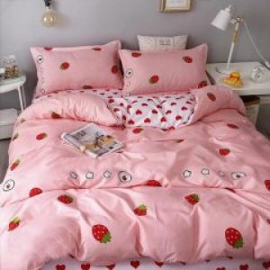 Комплект постельного белья Наша Швейка Бязь Клубника с сердечками Полуторный 150х215 см