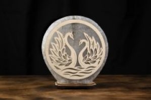 Соляная лампа А-Соль светильник Лебеди Wood