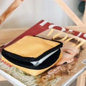 Органайзер для женских прокладок 11*11*2 см (желтый)