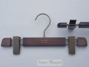 Вешалка детская Mexx 27 см цвет красное дерево деревянная с прищепками для брюк и юбок