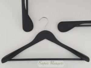 Плечики вешалки Soft 45 см черные деревянные прорезиненные широкие