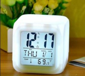 Светящиеся часы Glowing LED будильник термометр ночник хамелеон