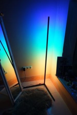 Угловой LED торшер Le Bloom с сенсорным пультом