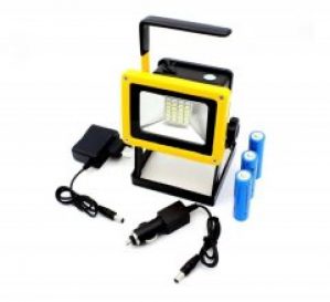 Прожектор переносной UKC BL-204 с ручкой для переноски и аккумулятором