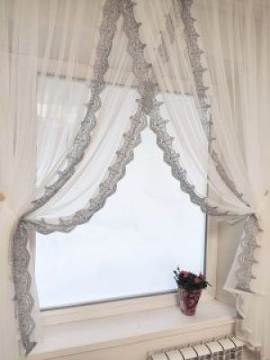 Тюль на кухню Декорин Жизель Белый с серо-голубым 2 магнита 500х170 см (ROZ6400063435)