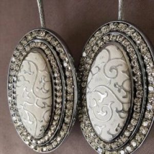 Магниты для штор и тюля с камнями 2шт. Белые